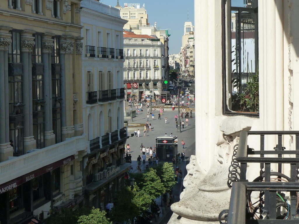 Hostal Mayor Madrid Bagian luar foto